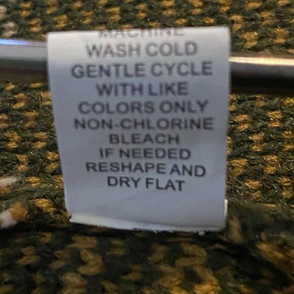 keren hart Sz Med Southwestern Aztec Toggle Close Long Knitted Cardigan Sweater - Picture 8 of 8